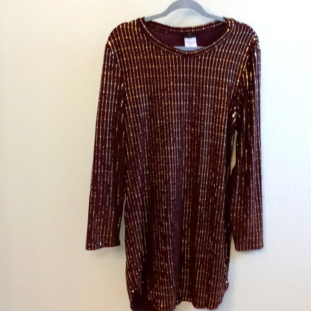 B Darlin XXL mini dress. Few sequins came off. Price reflects condition - Picture 3 of 5